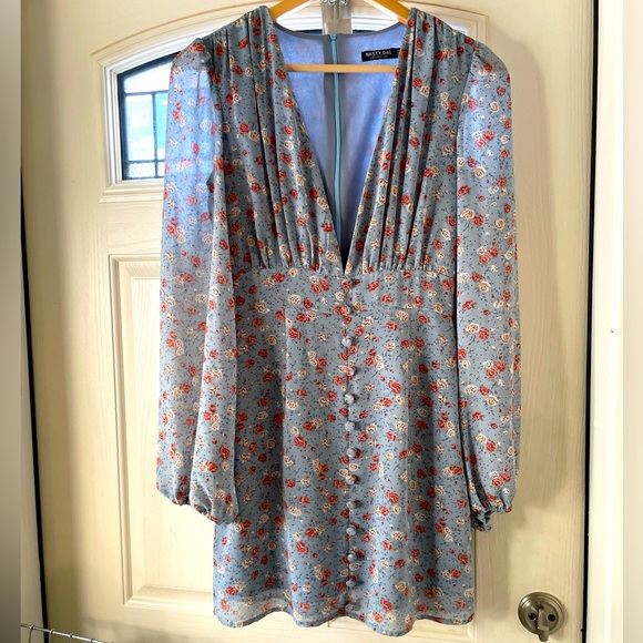 Nasty Gal Dresses & Skirts - NASTY GAL Floral Dress
